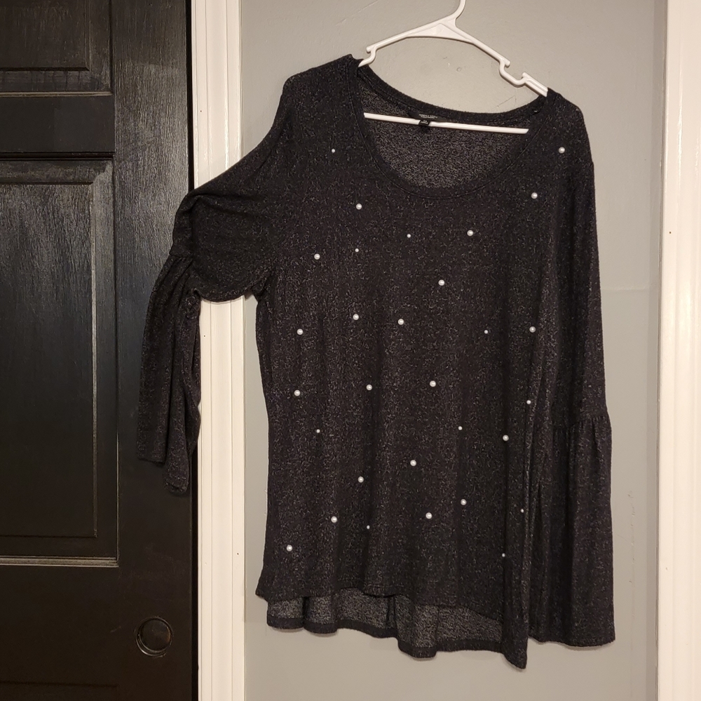 Embellished Pearl Light Sweater - Picture 2 of 4